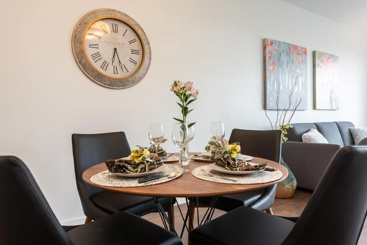 506 Union - Downtown Victoria, Secure Parking Included Apartment Victoria