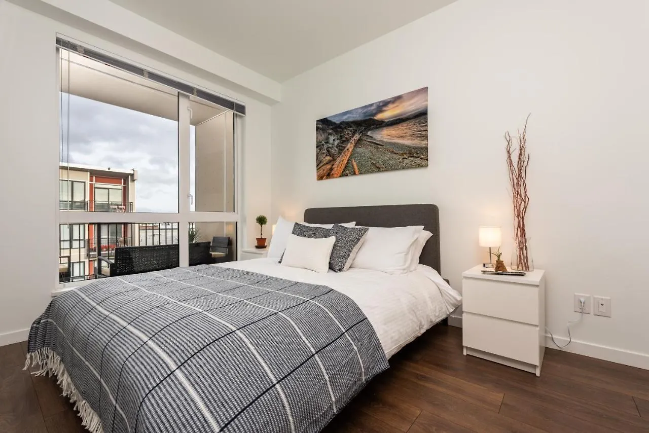506 Union - Downtown Victoria, Secure Parking Included Apartment